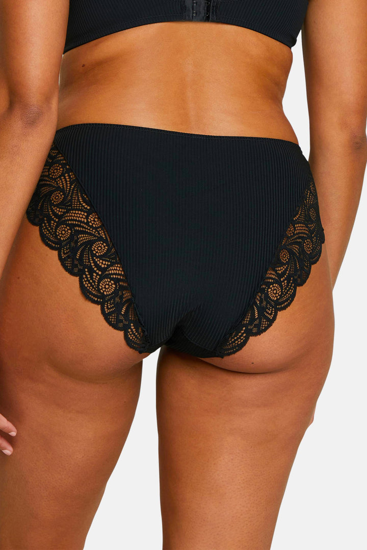 Ariane Essential Brief Svart