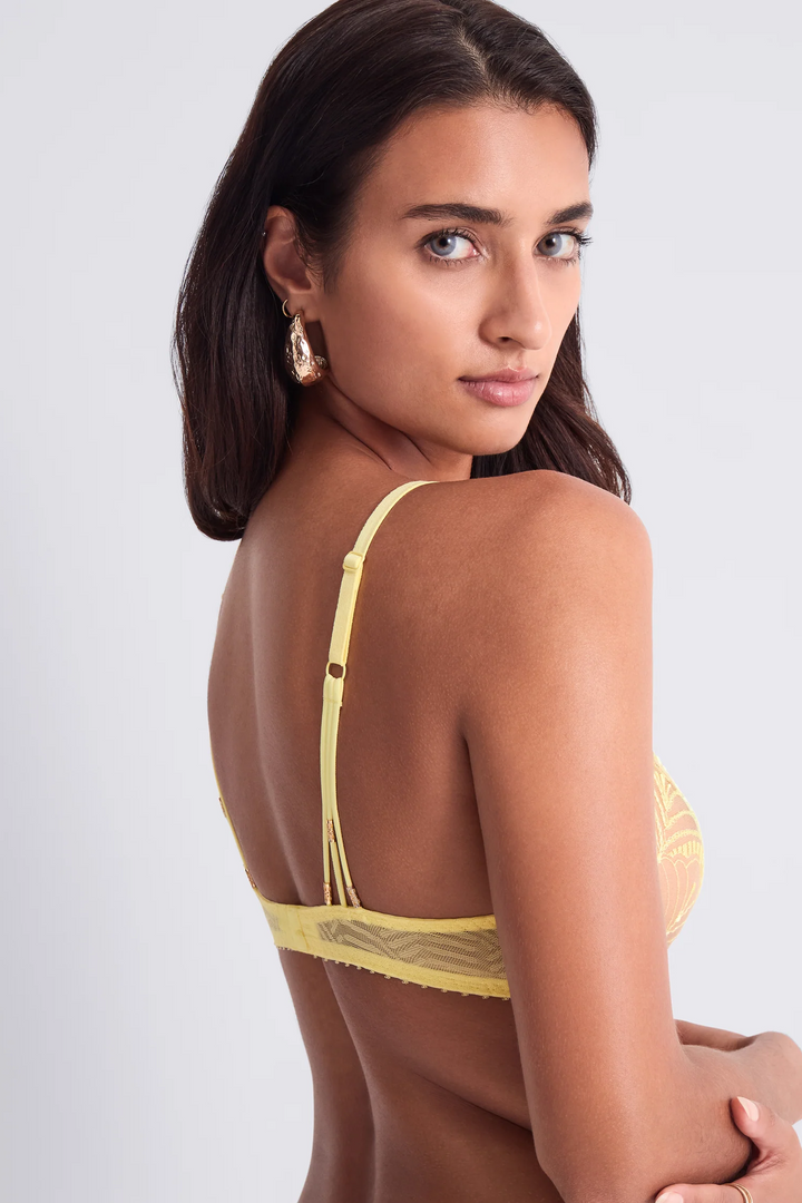 Vibes Plunge Lemonade