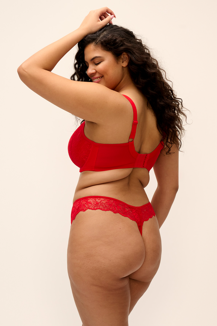 Brianna Thong Haute Red