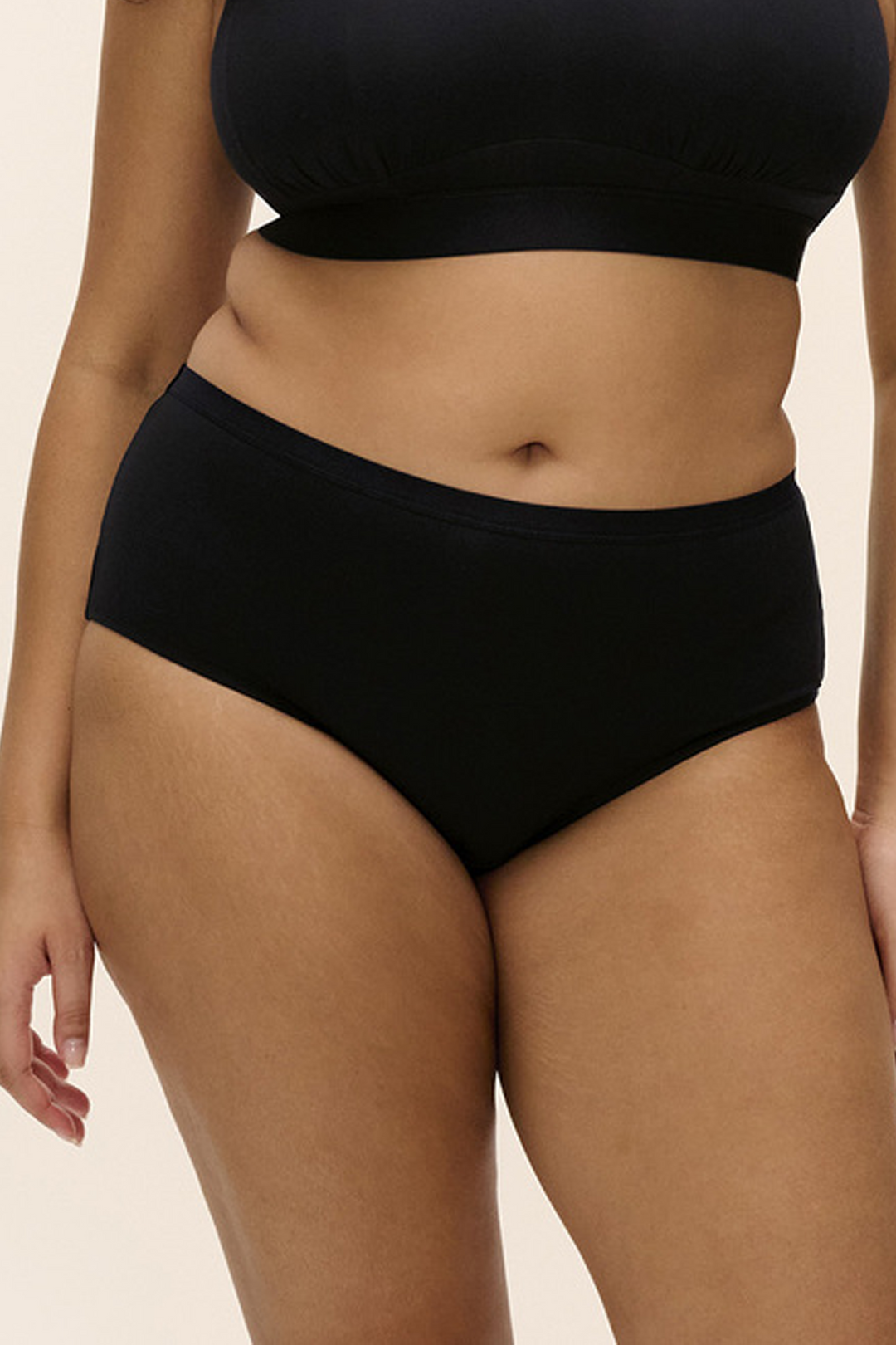 Downtime Short Black