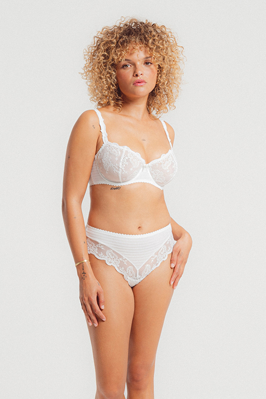 Élise Brazilian Ivory