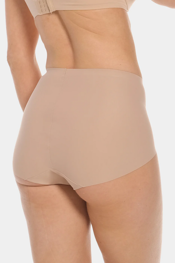Everyday Shaper Shorty Cappuccino
