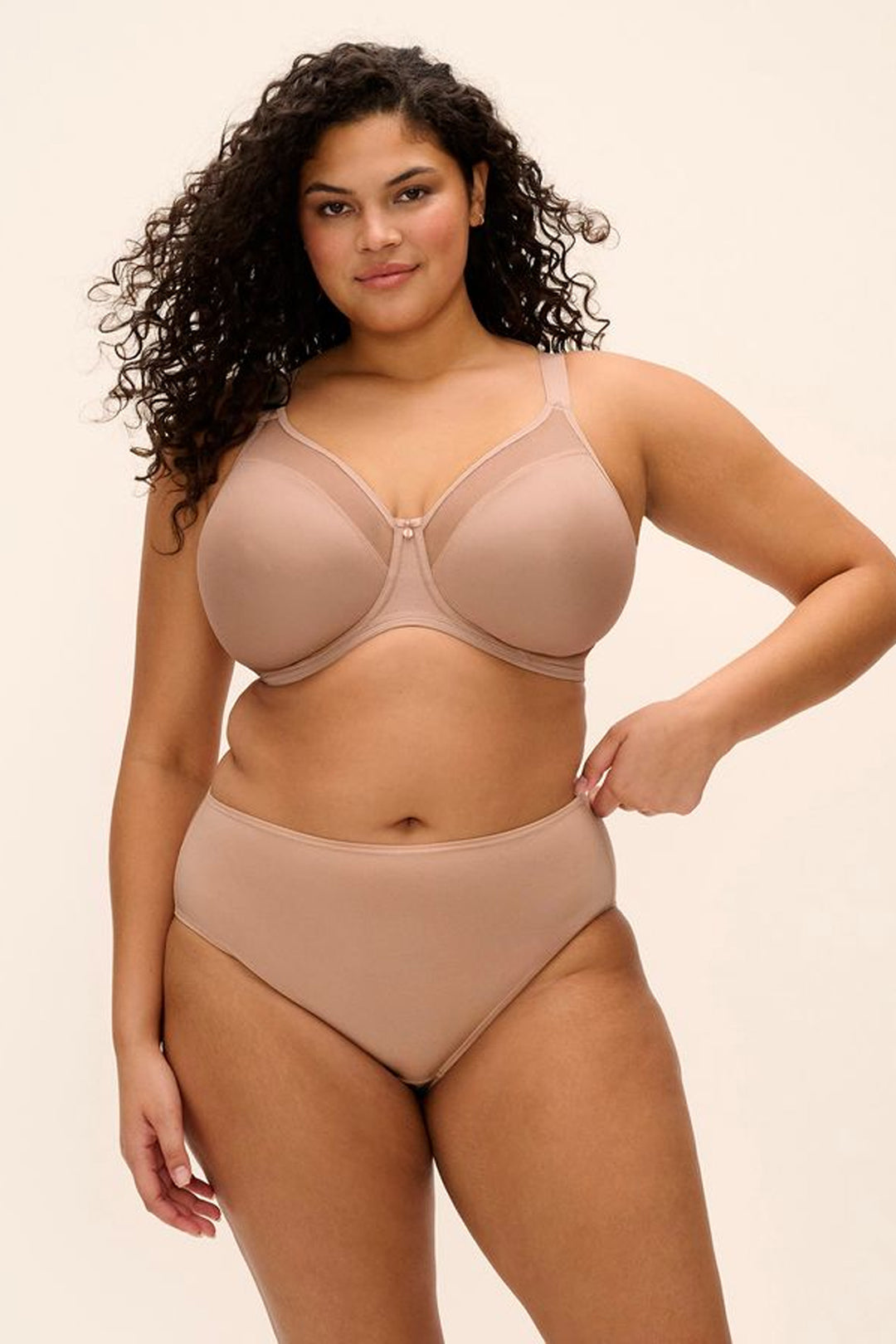 Smooth Full Brief Sahara