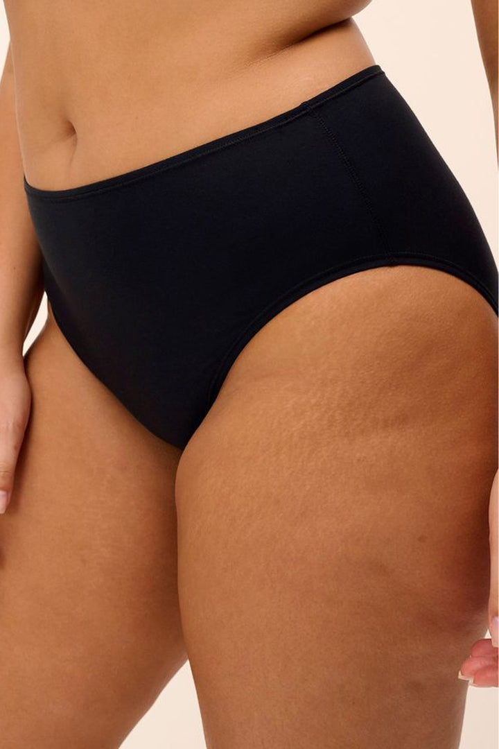 Smooth Full Brief Black