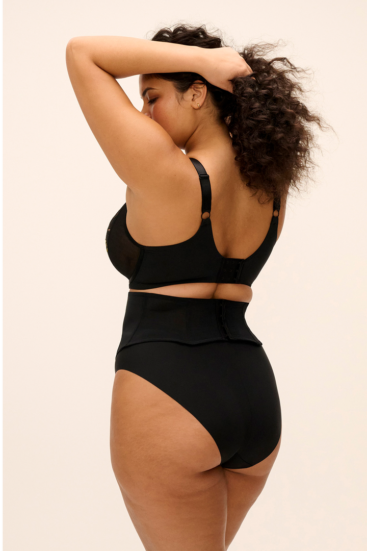 Lyriana Suspender Jet