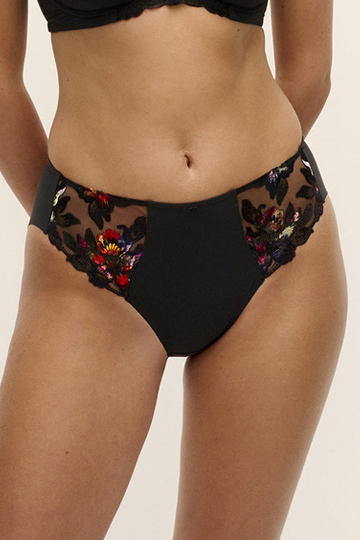 Magdalena Trosa Noir