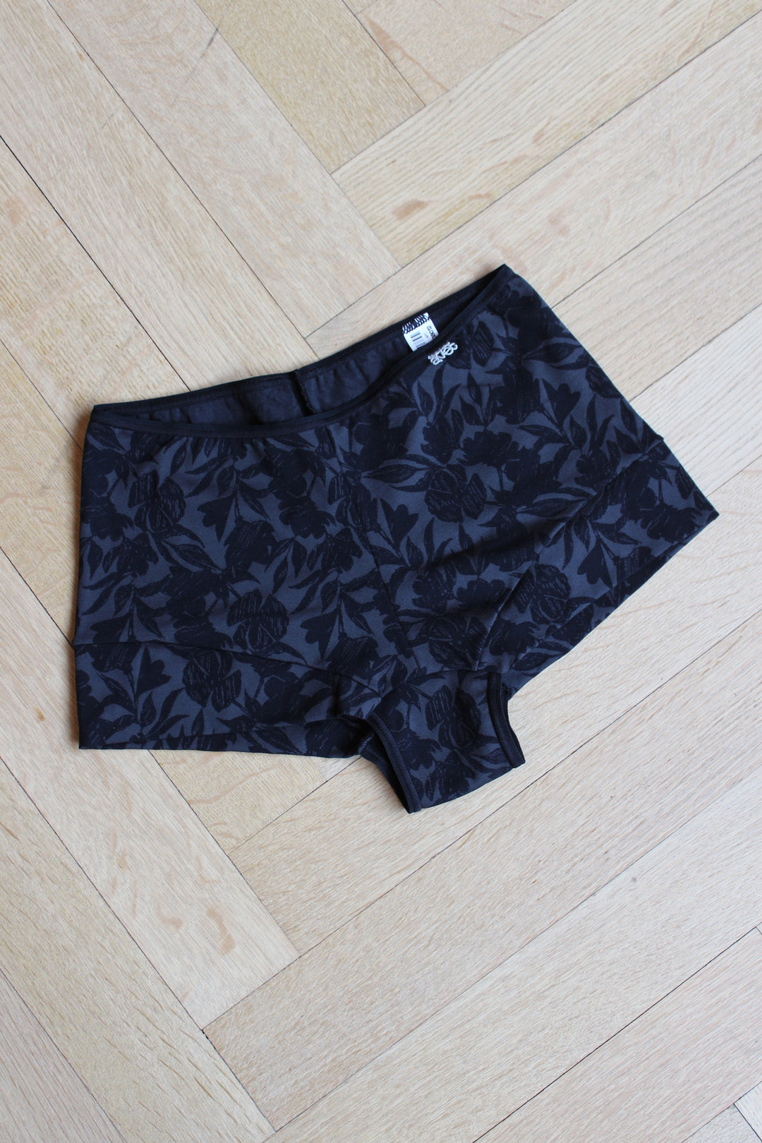 Avet Microfiber Boxer Flower Svart