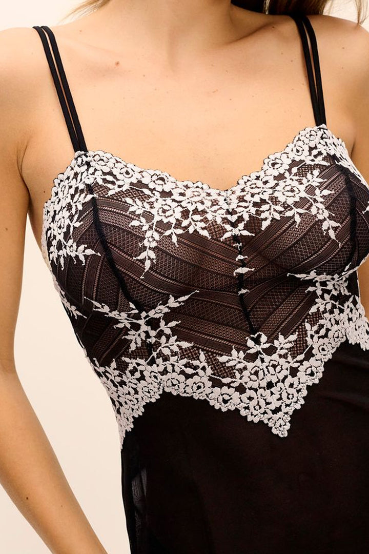 Embrace Lace Nattlinne Svart